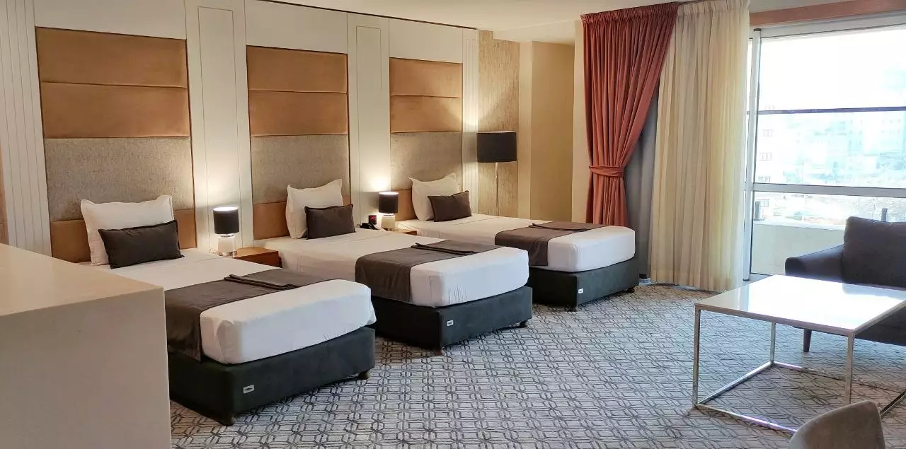 Alibaba https://cdn.alibaba.ir/ostorage/hotel-accommodation-images/6846b1eea1e6f83605b736f2_دلوکس سه تخته1.webp